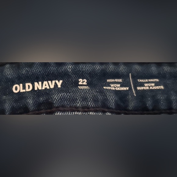 OLD NAVY PLUS SIZE HIGH RISE SKINNY JEANS - Picture 2 of 2